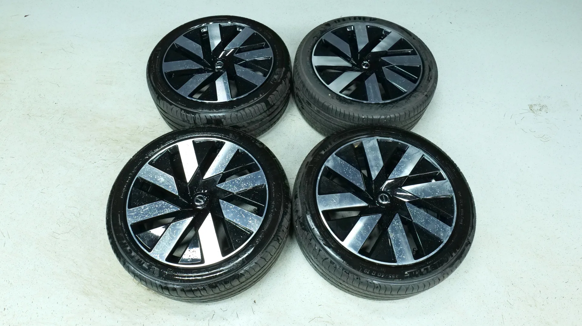 Autokuva 19 - NU-1586