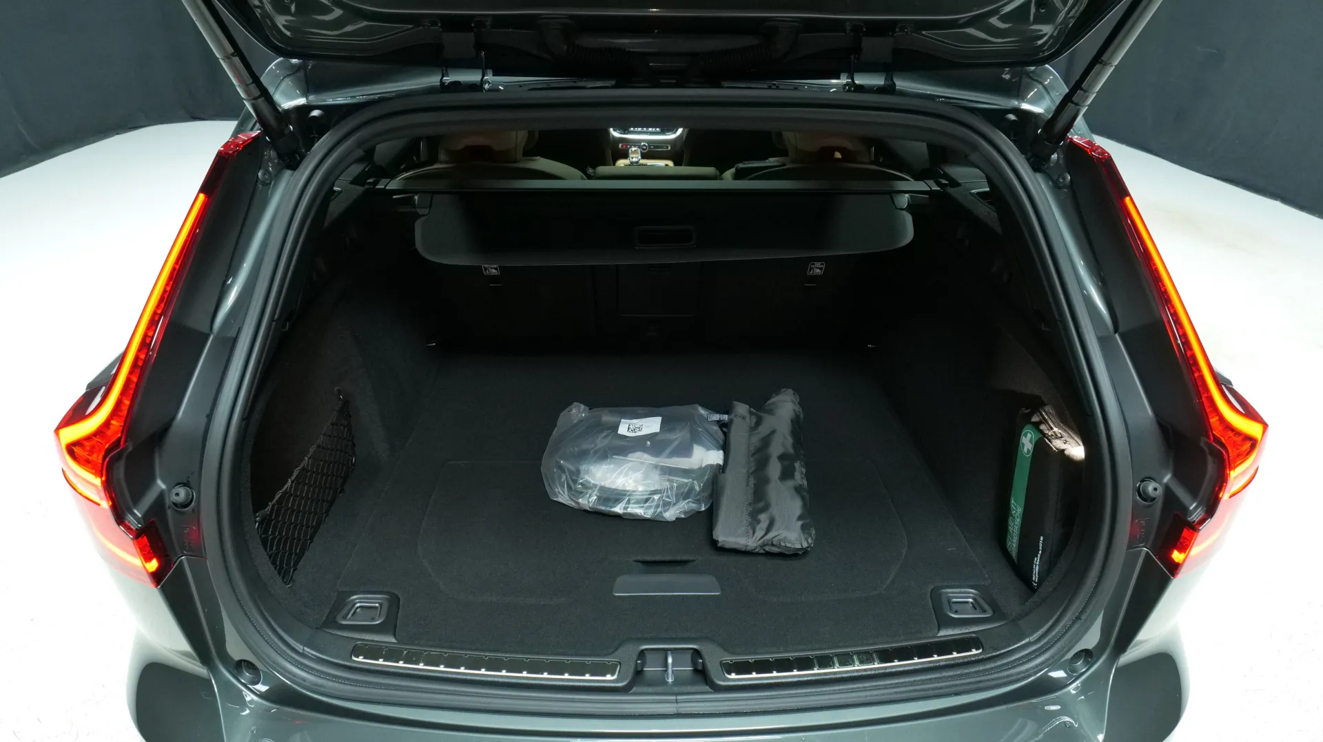 Autokuva 16 - NU-1595