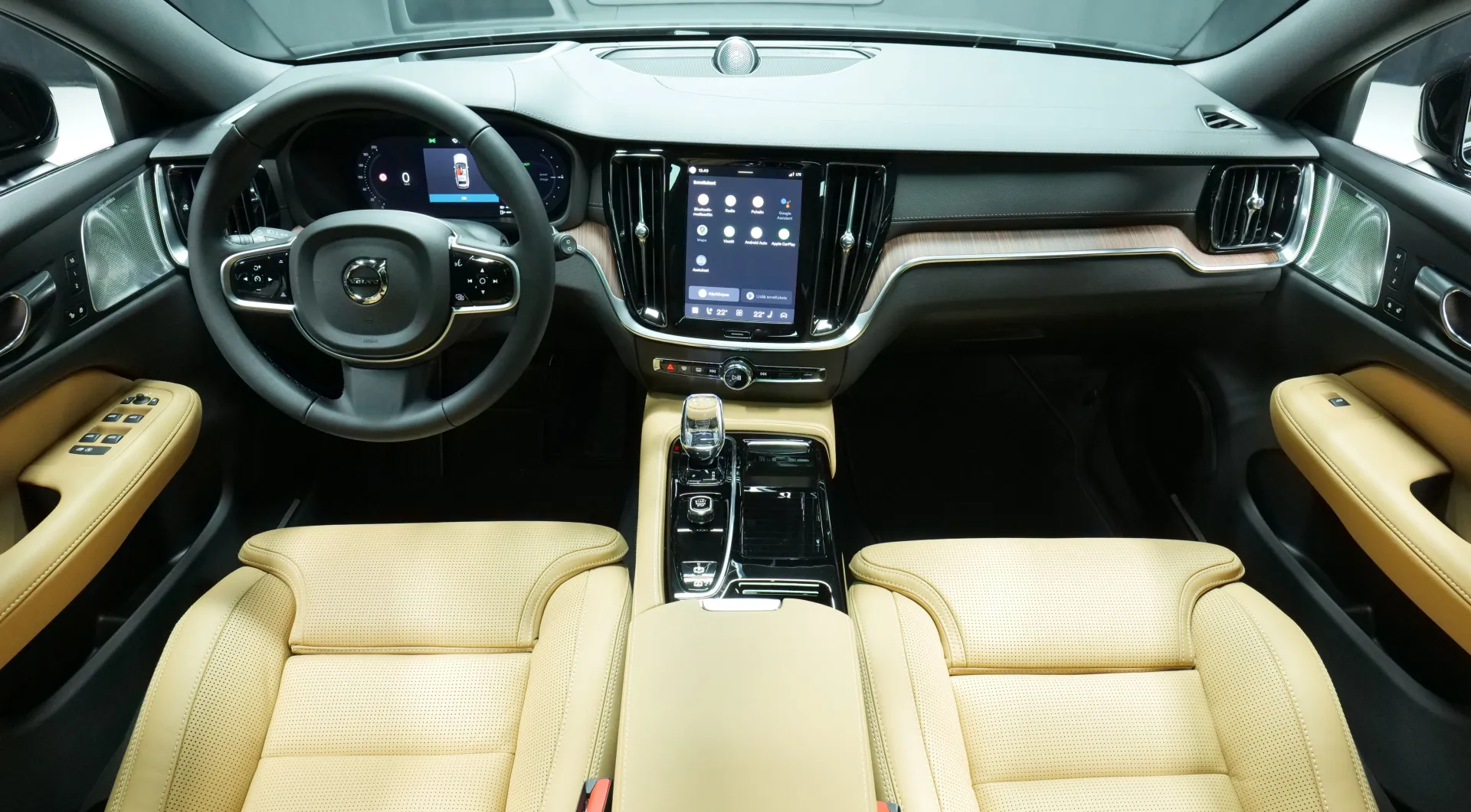 Autokuva 13 - NU-1595