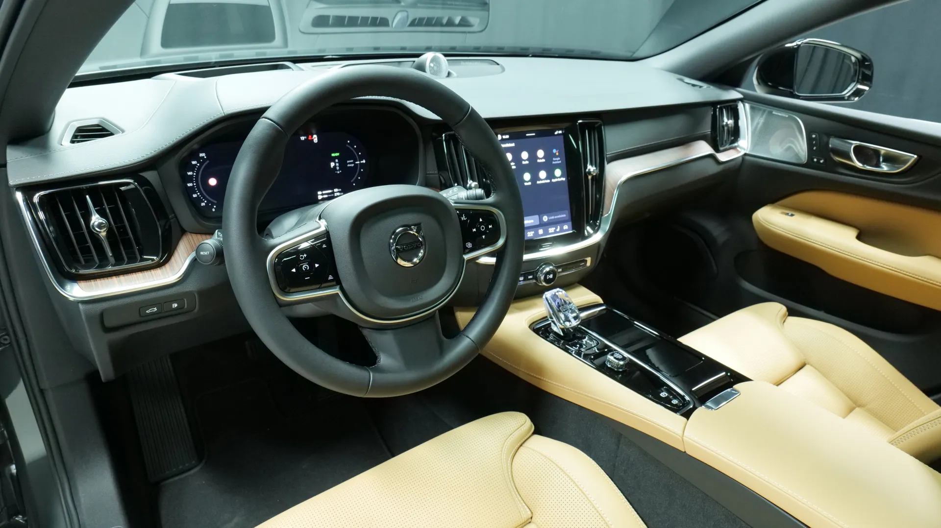 Autokuva 11 - NU-1595