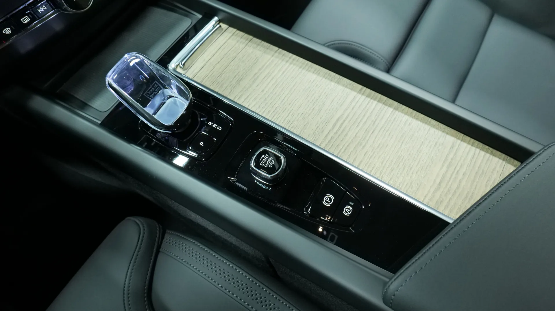 Autokuva 9 - NU-1621