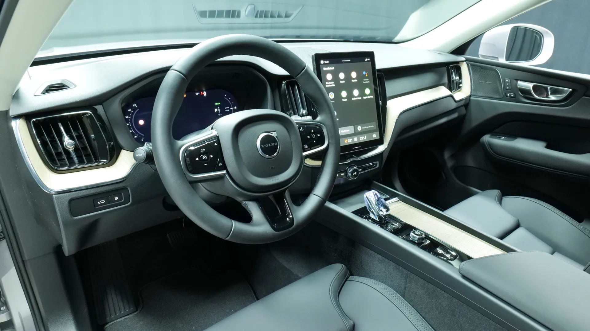 Autokuva 13 - NU-1621