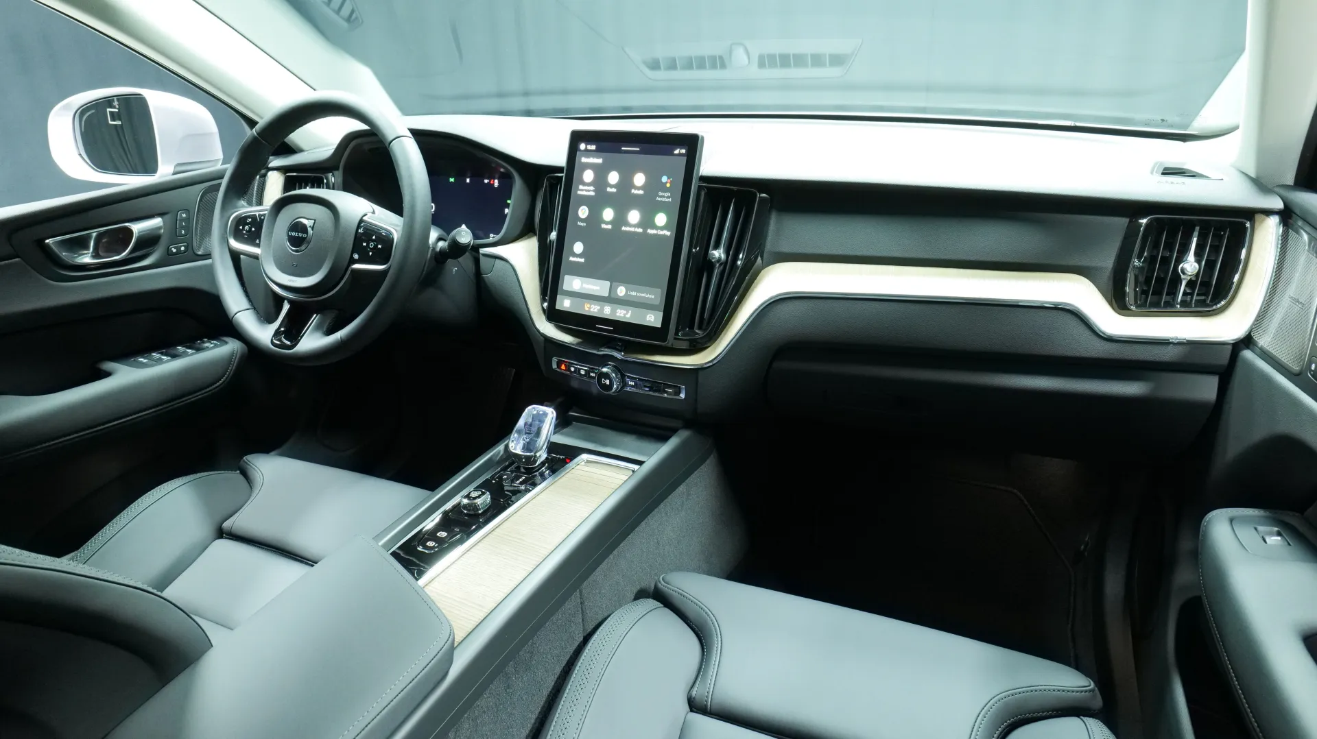 Autokuva 18 - NU-1621