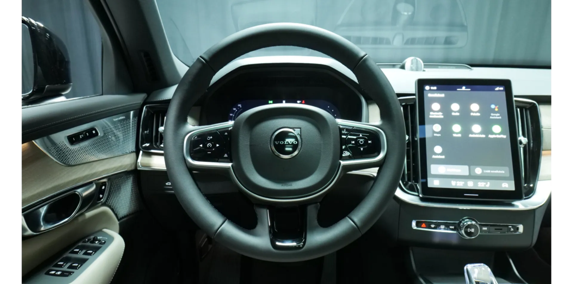 Autokuva 11 - NU-1624