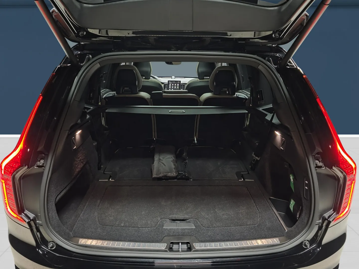 Autokuva 11 - NU-1624