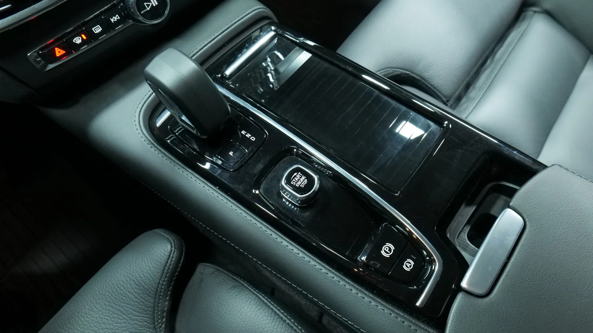 Autokuva 9 - NU-1634