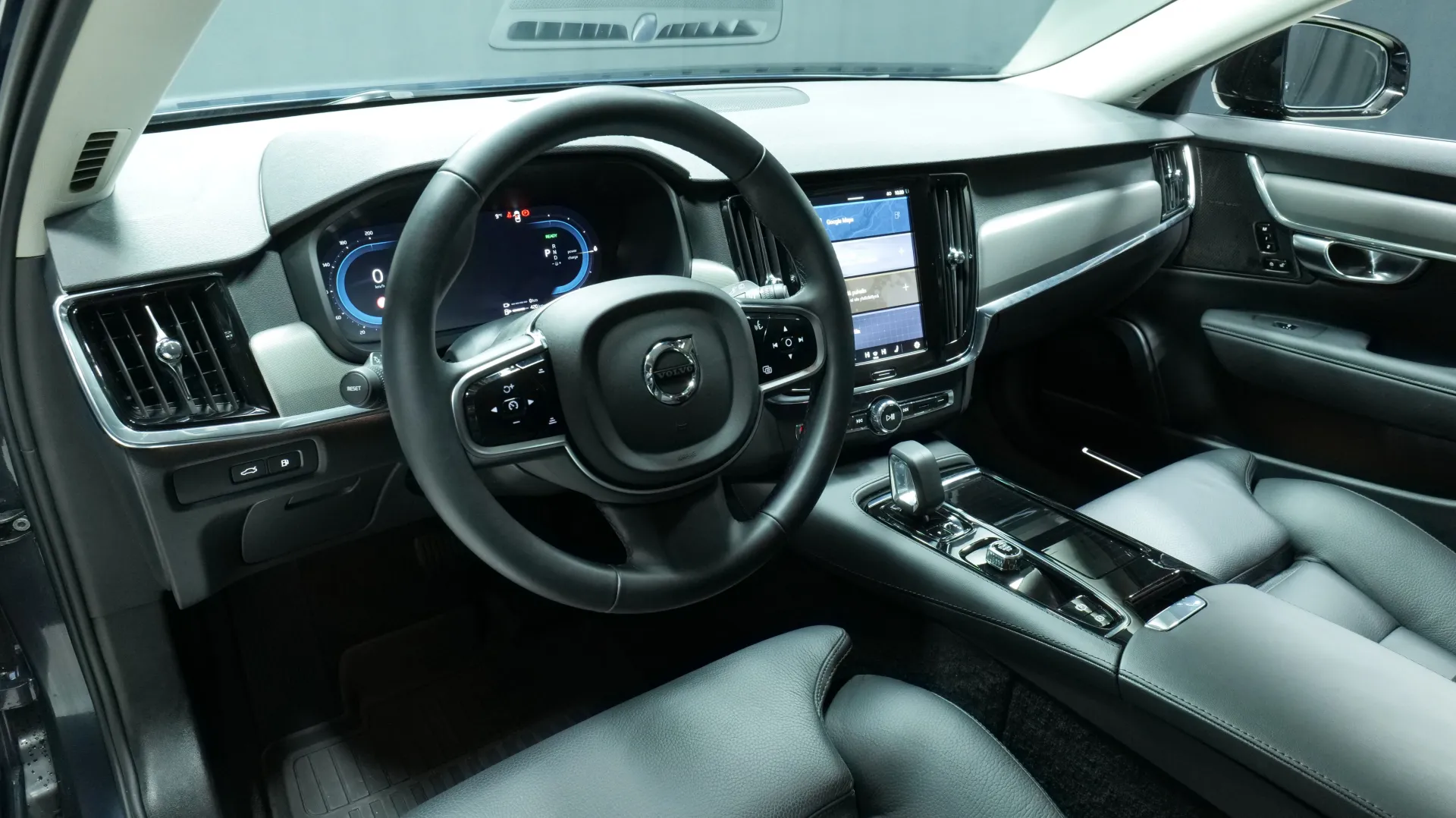 Autokuva 13 - NU-1634