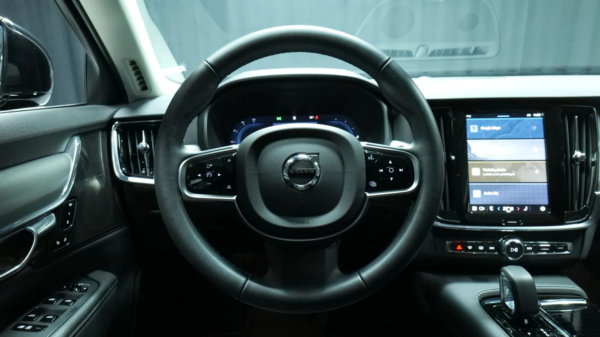 Autokuva 15 - NU-1635