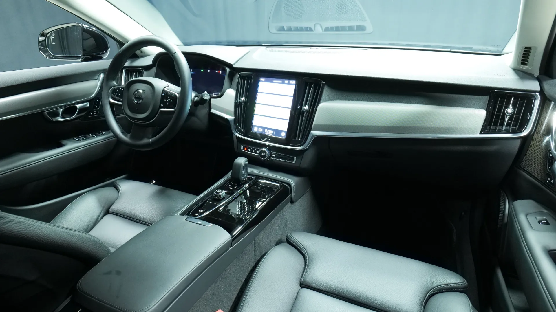 Autokuva 18 - NU-1638