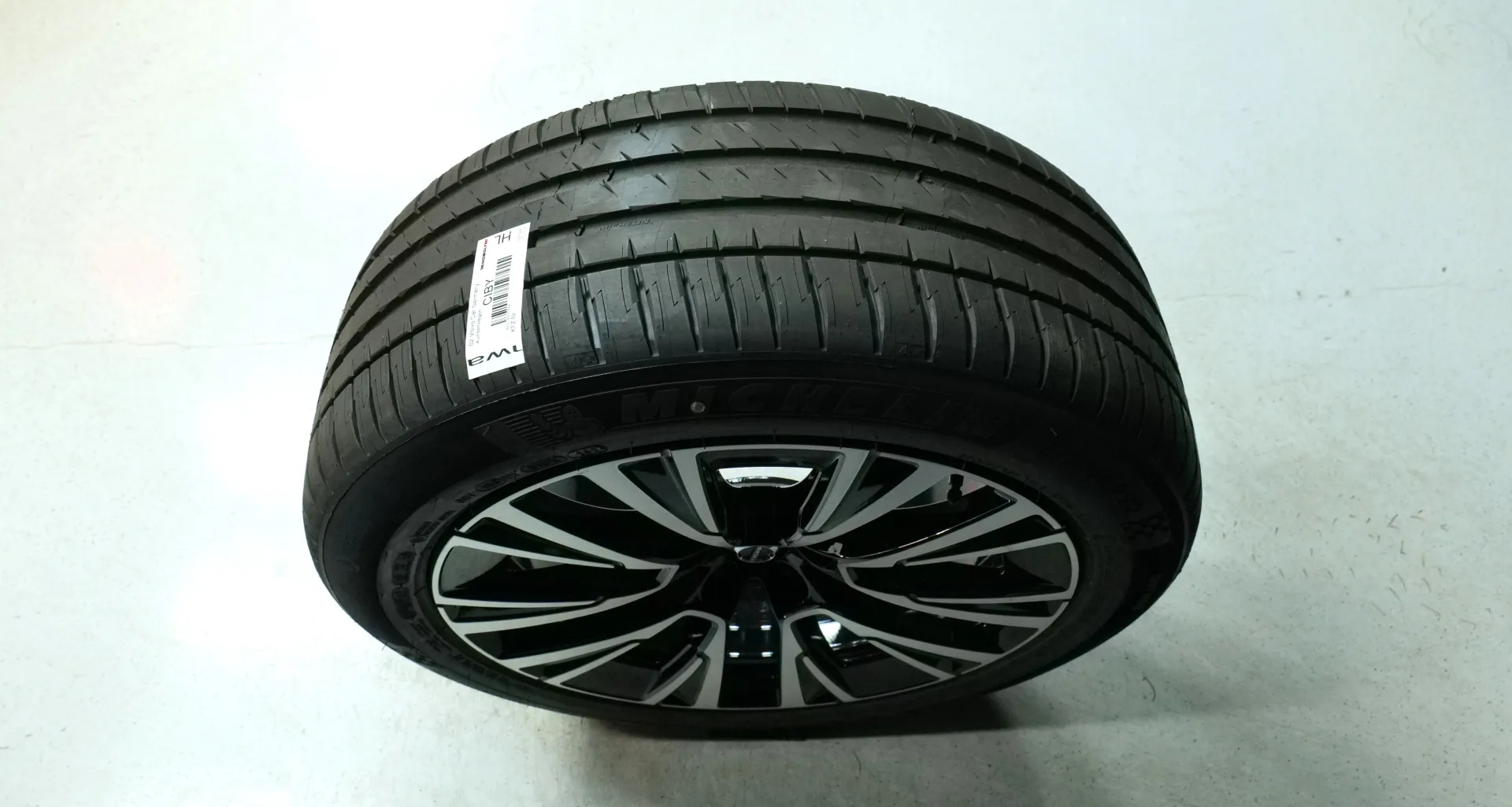 Autokuva 21 - NU-5231