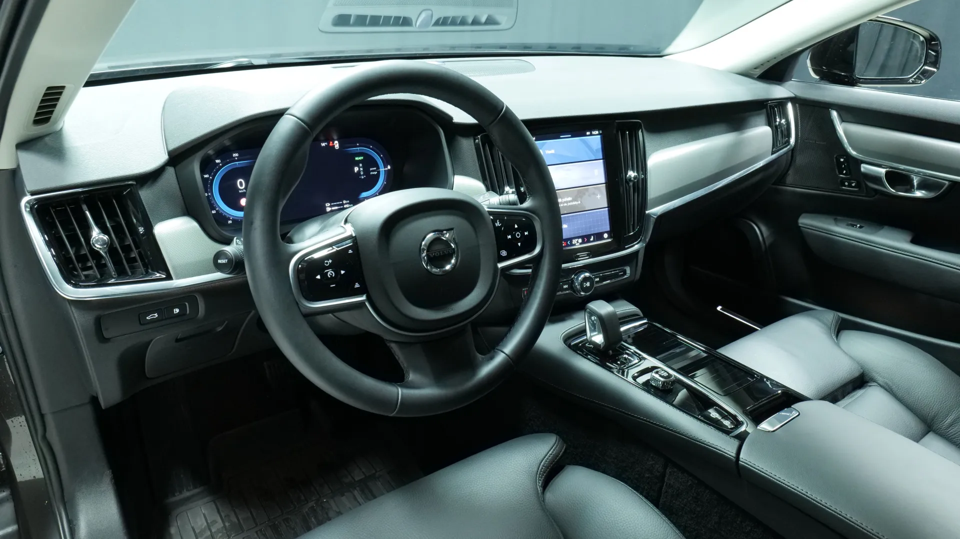 Autokuva 13 - NU-5248