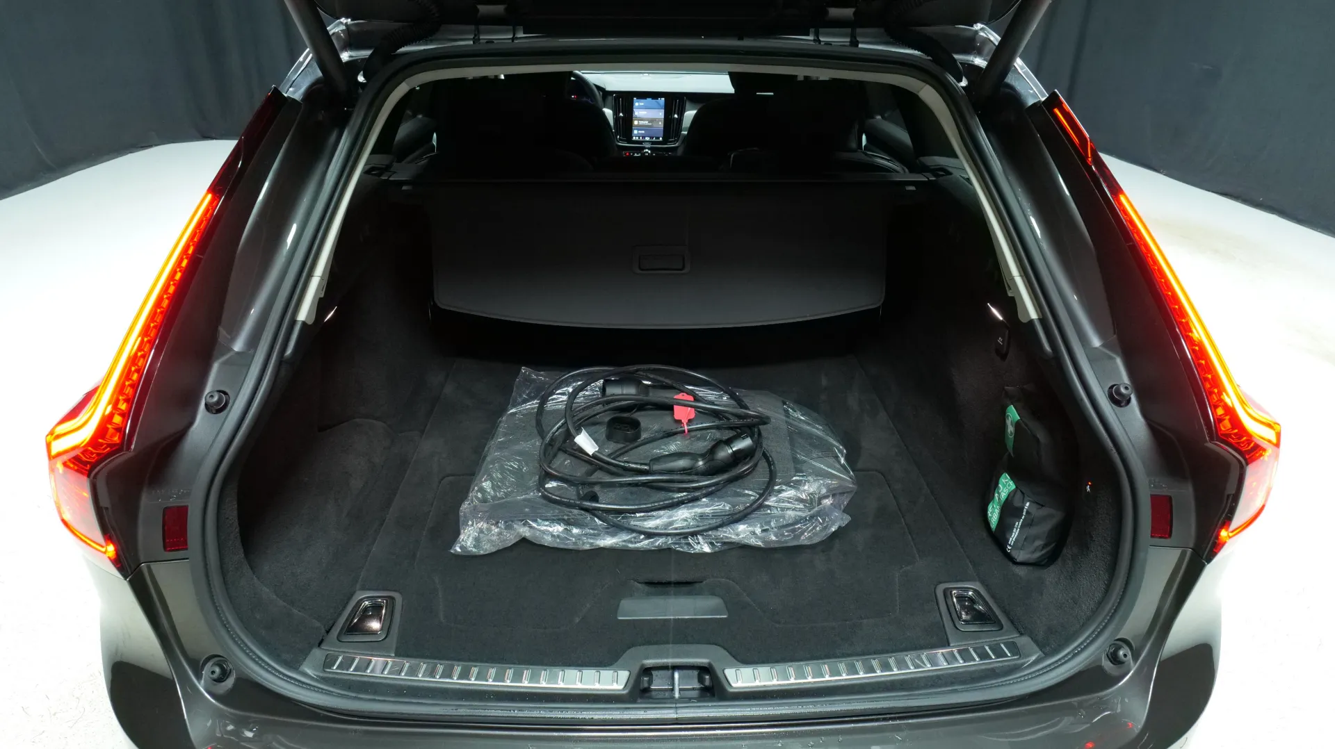 Autokuva 17 - NU-5248