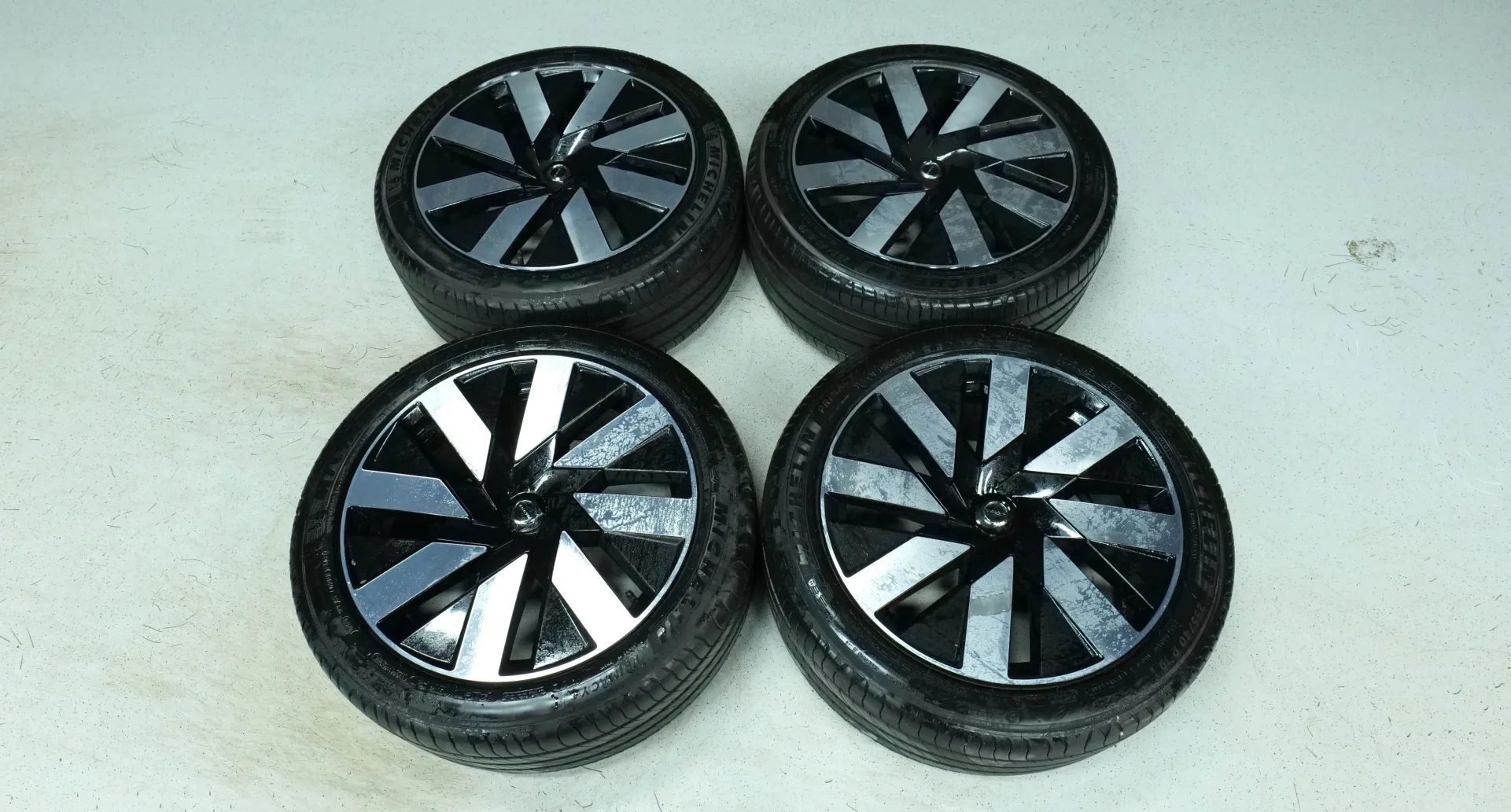 Autokuva 19 - NU-5248