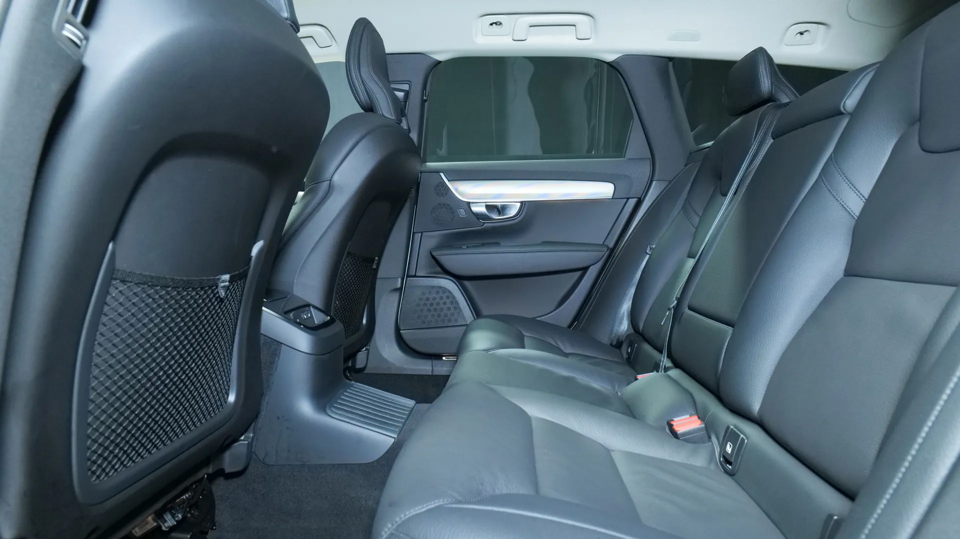 Autokuva 16 - NU-5259