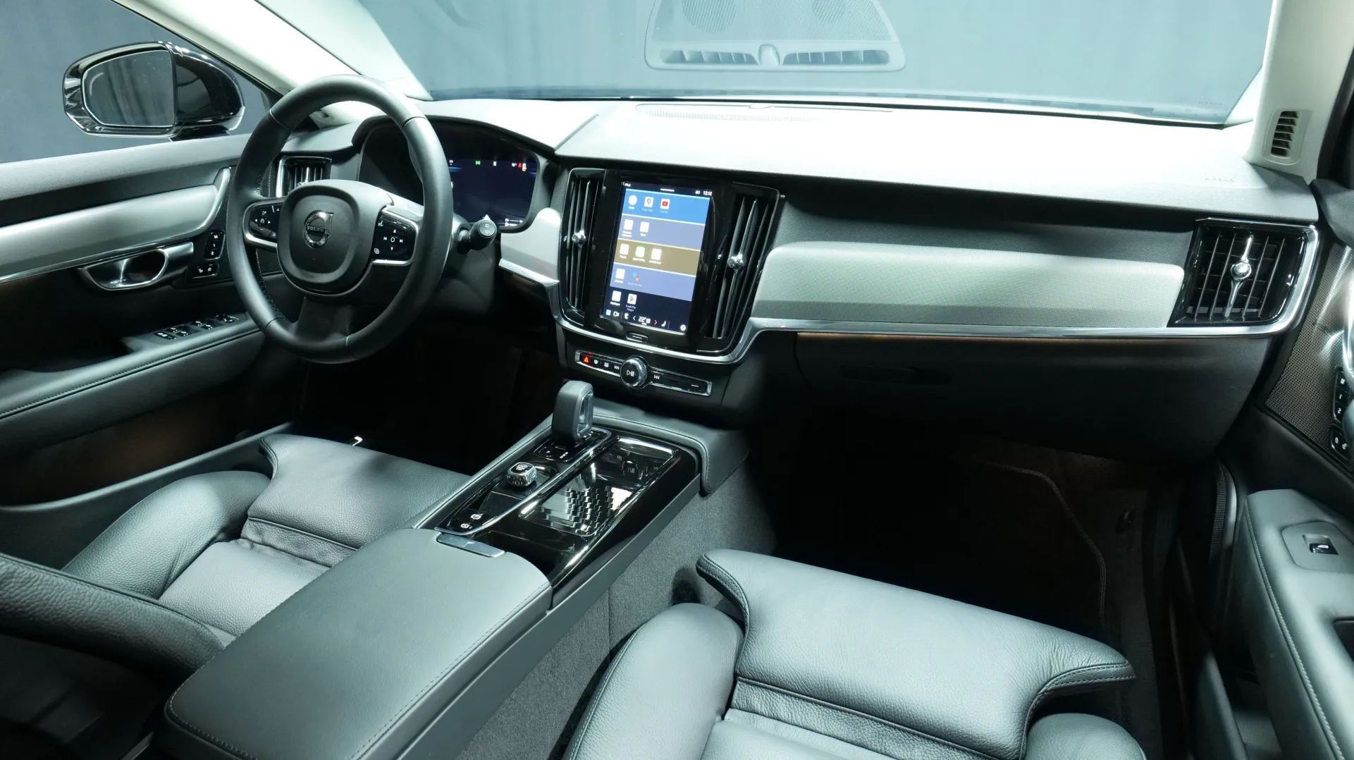 Autokuva 18 - NU-5259