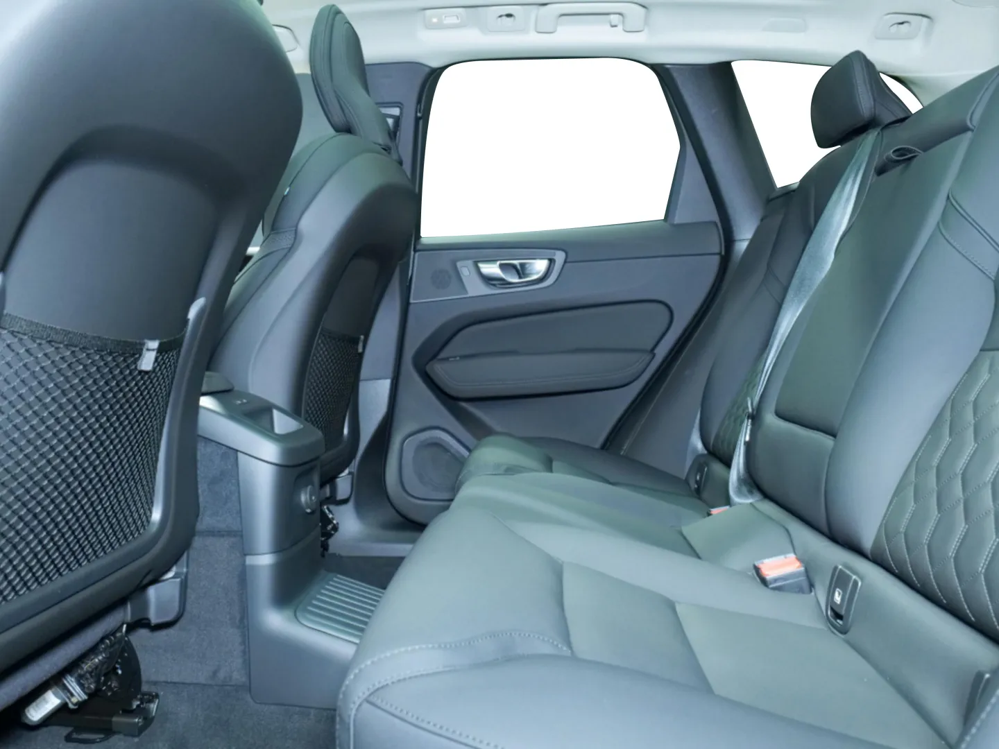 Autokuva 9 - NU-5284