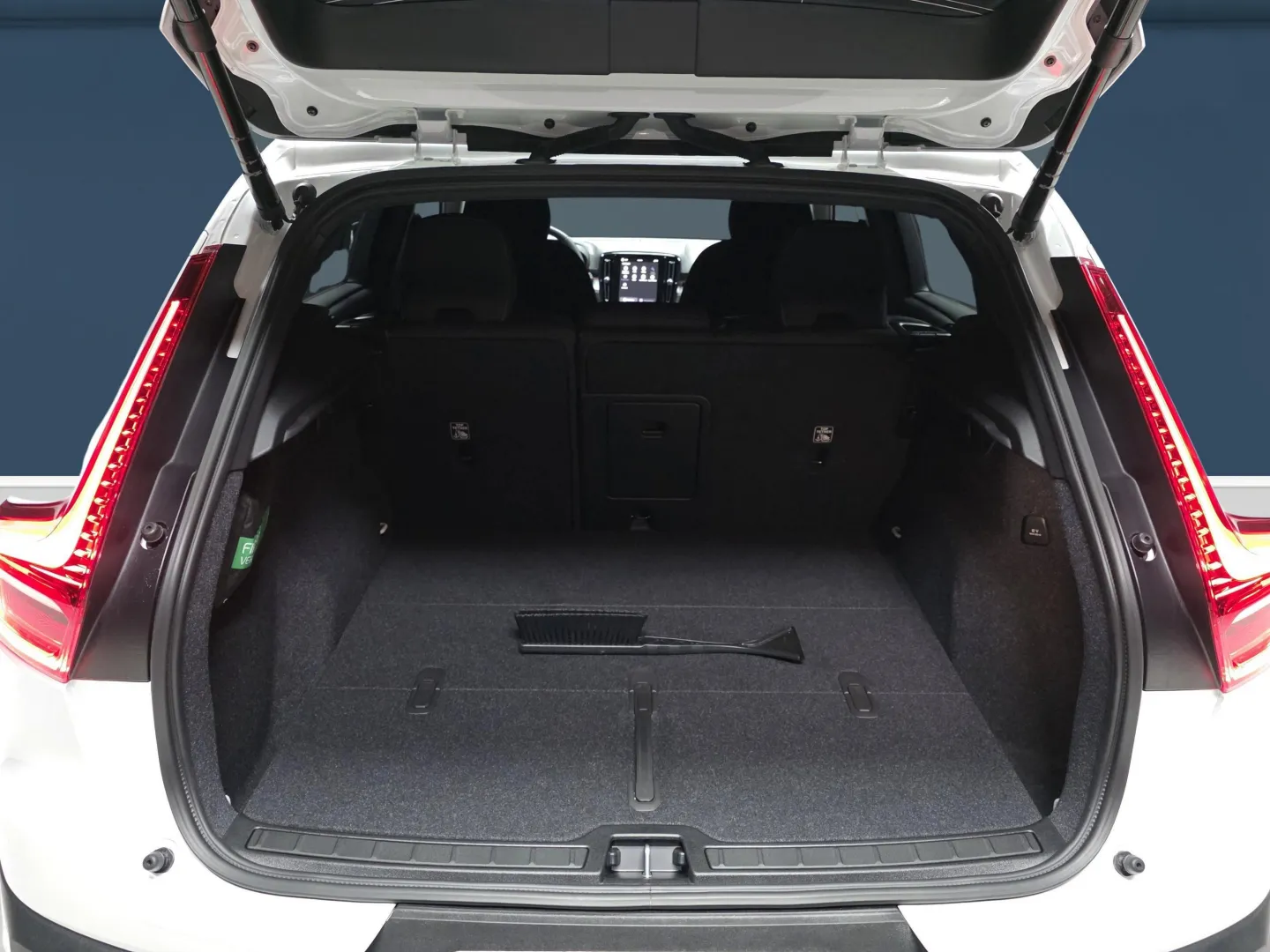 Autokuva 11 - NU-5327