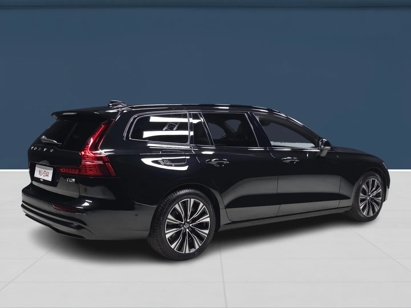 Autokuva 4 - NU-5344