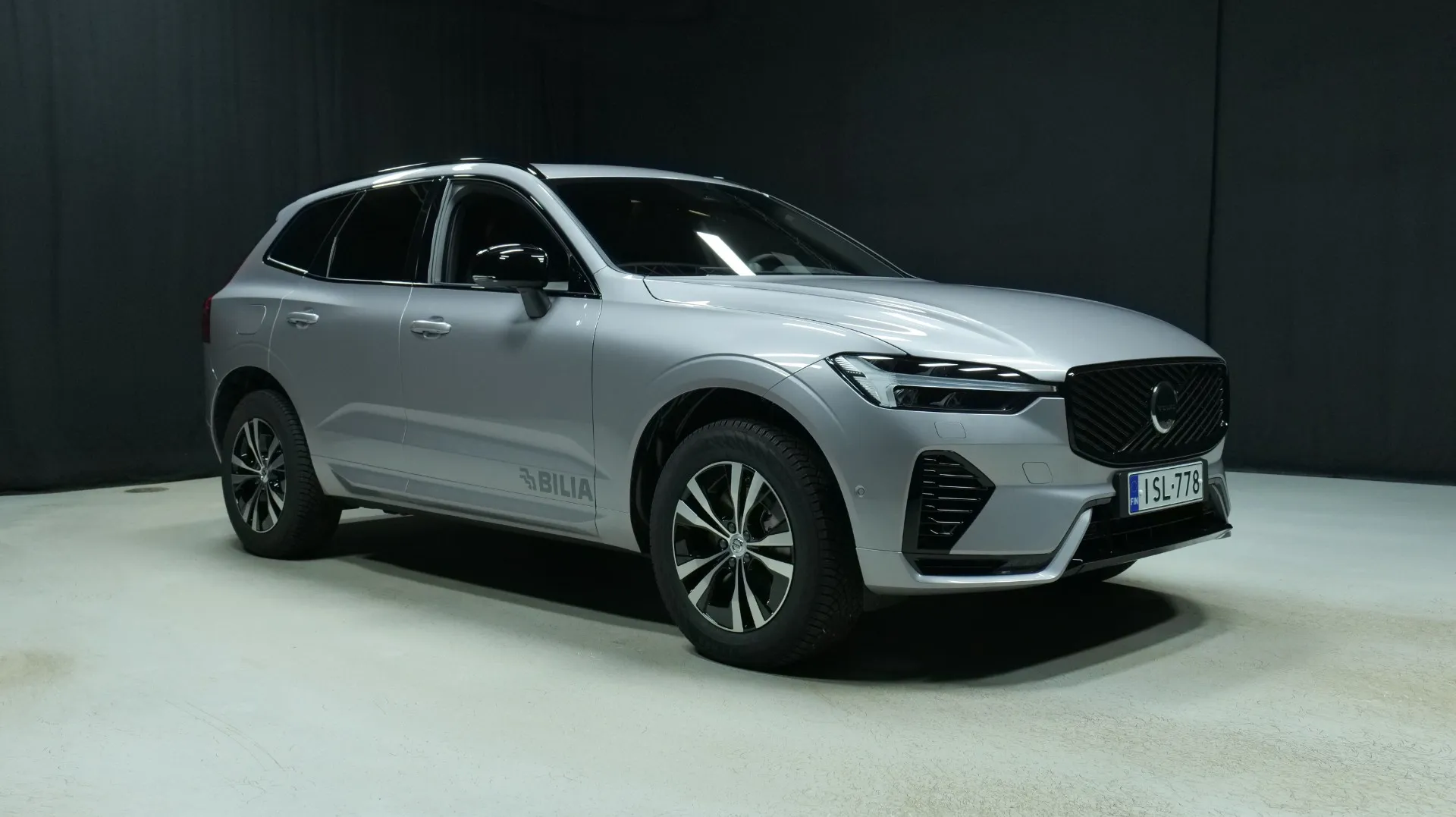 Autokuva 4 - NU-5371