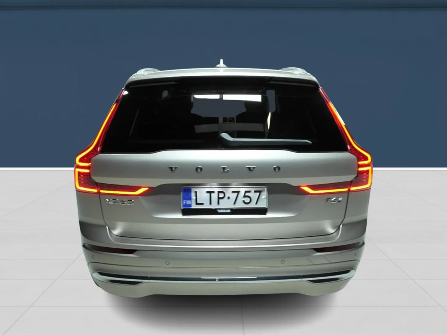 Autokuva 5 - NU-5373