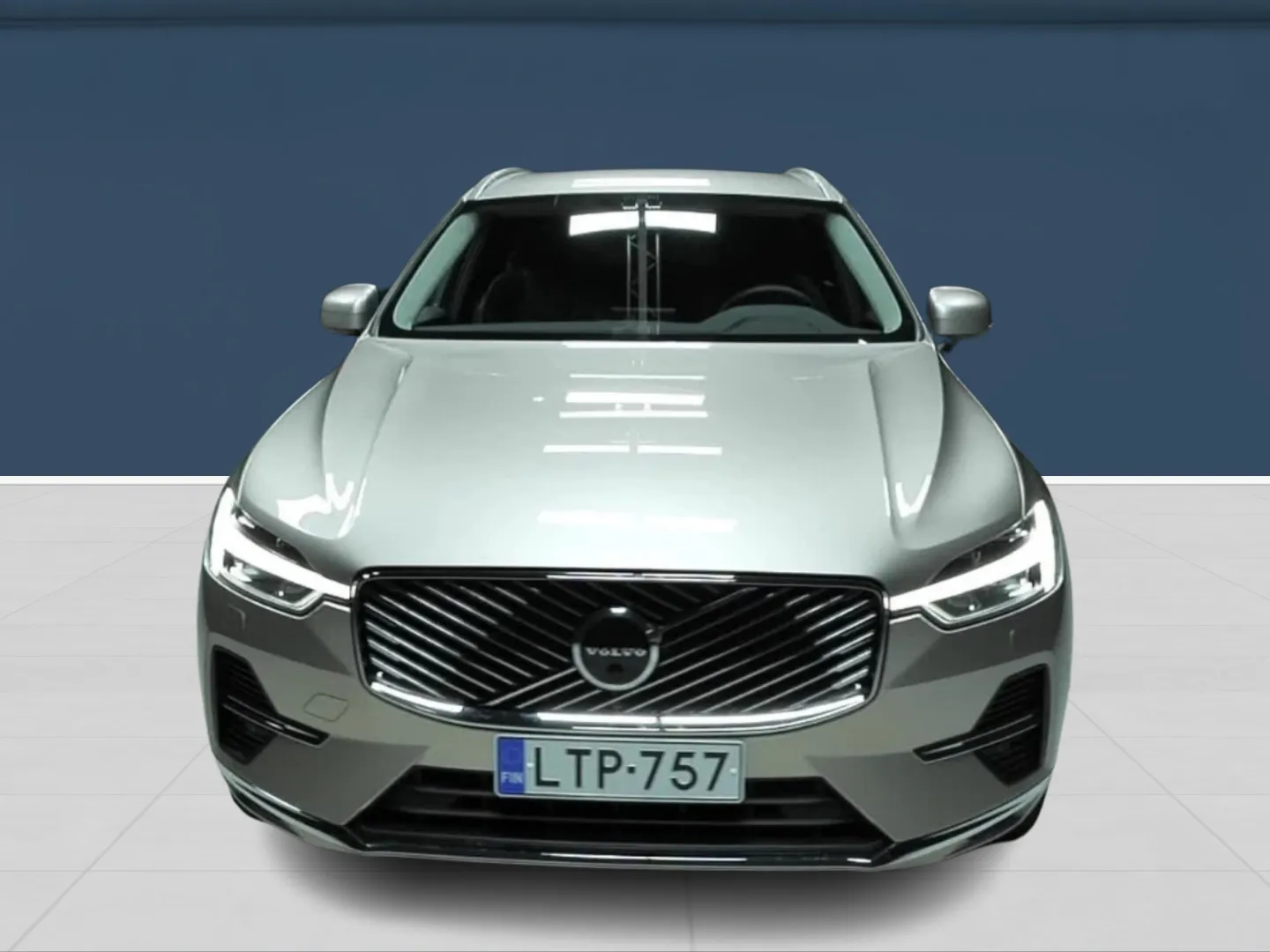 Autokuva 2 - NU-5373