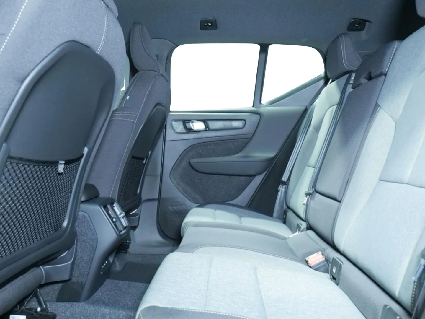 Autokuva 9 - NU-5407