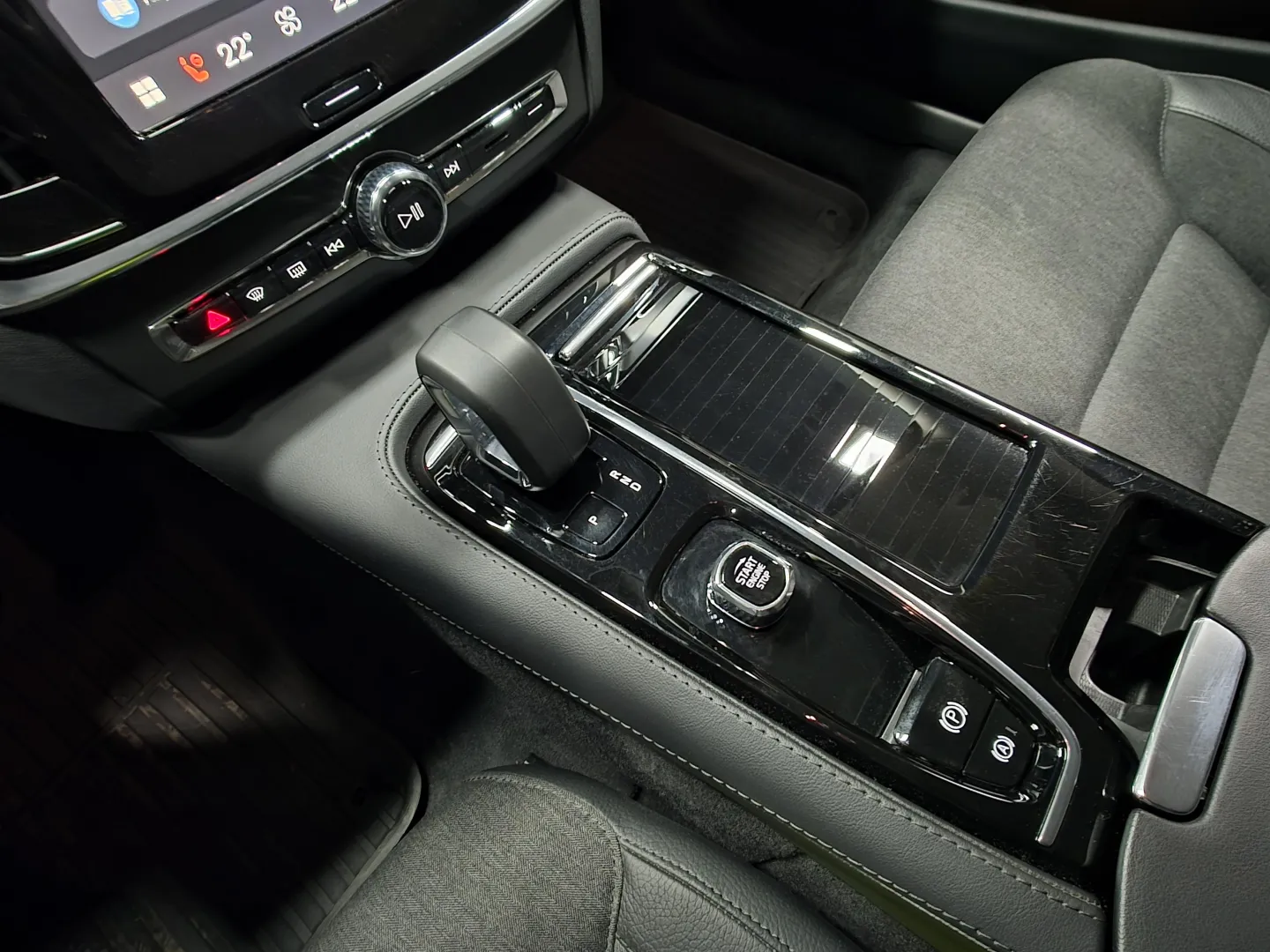 Autokuva 14 - NU-5420