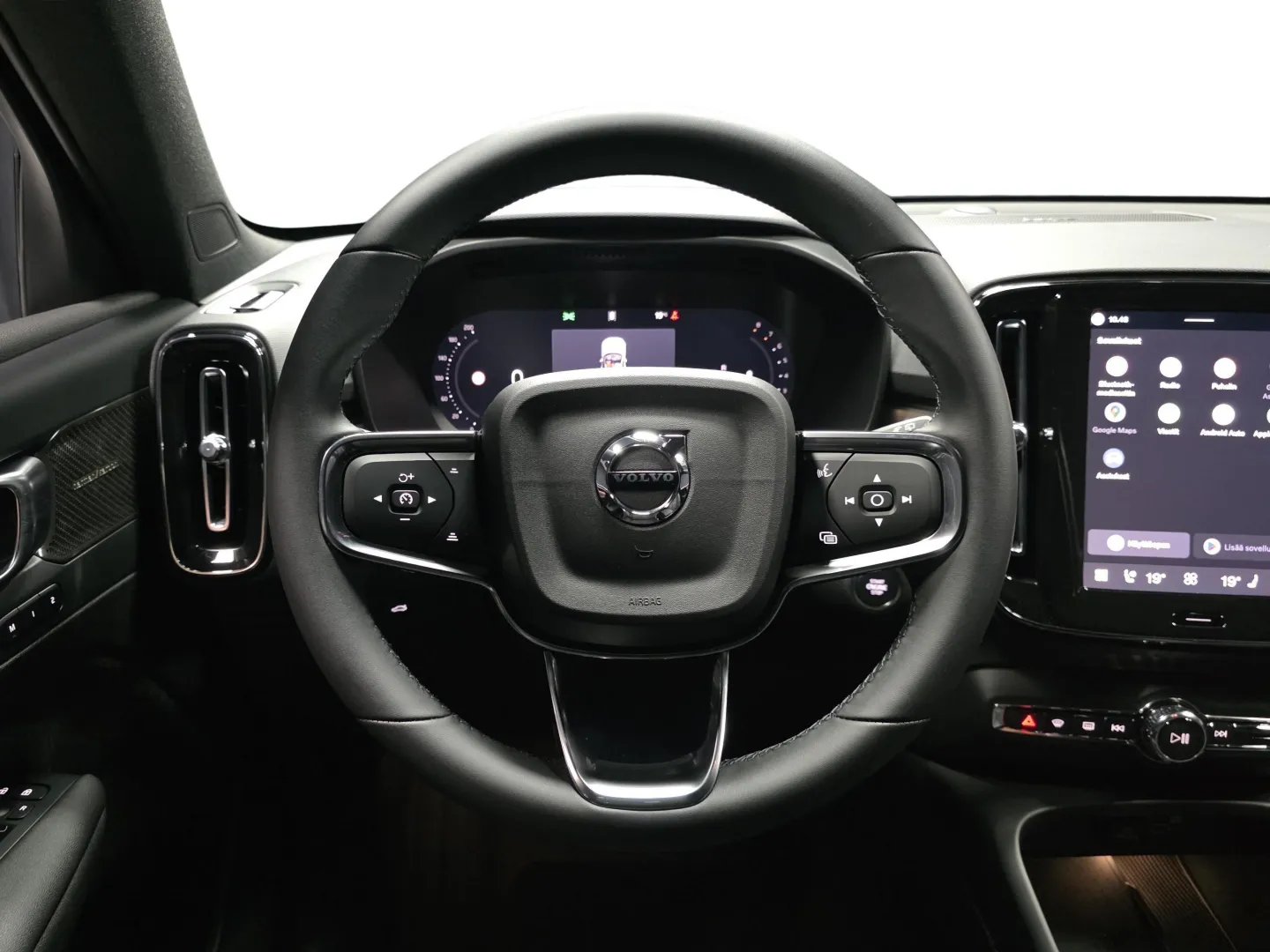 Autokuva 10 - NY-8464
