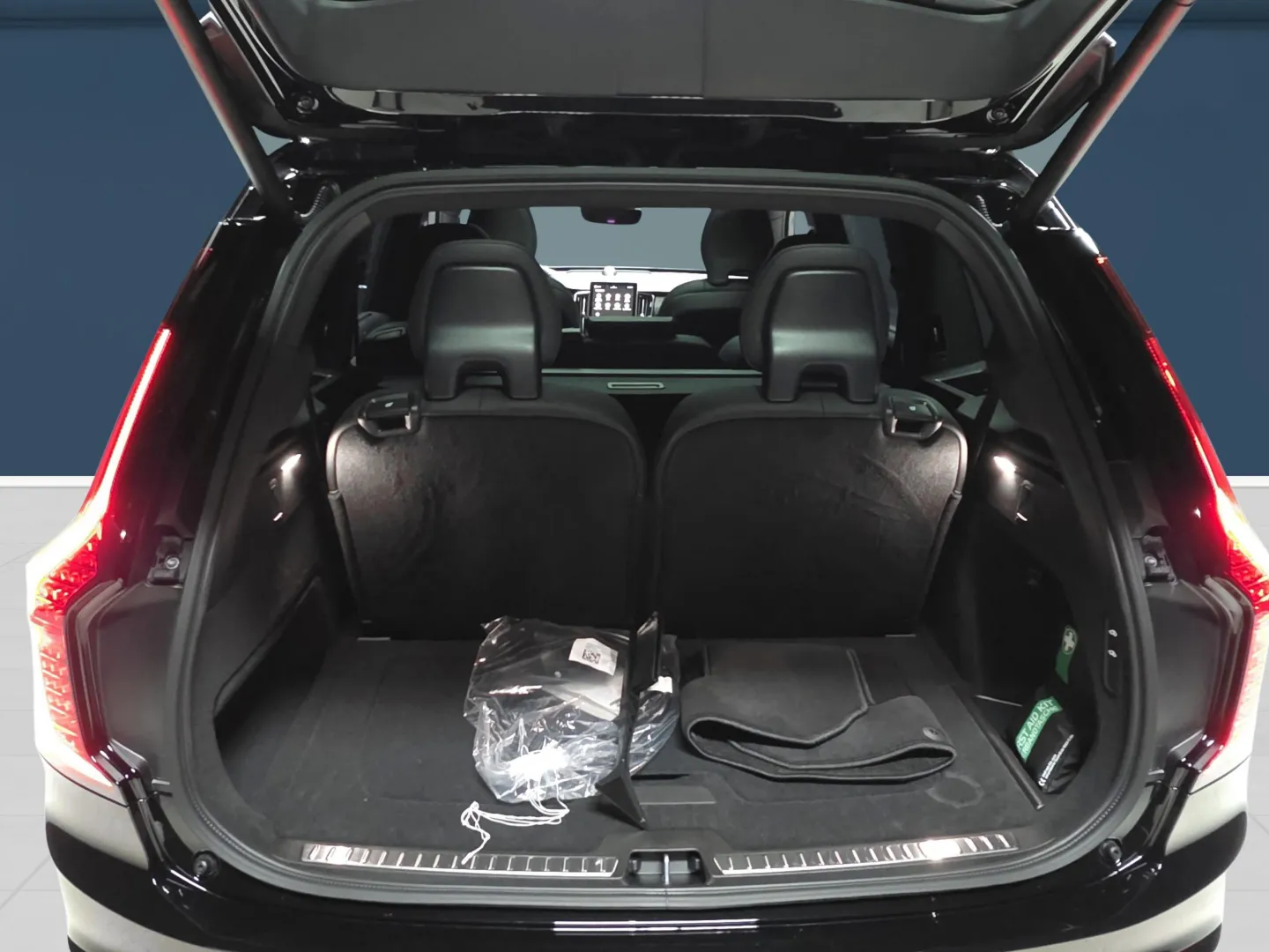 Autokuva 11 - NY-8481