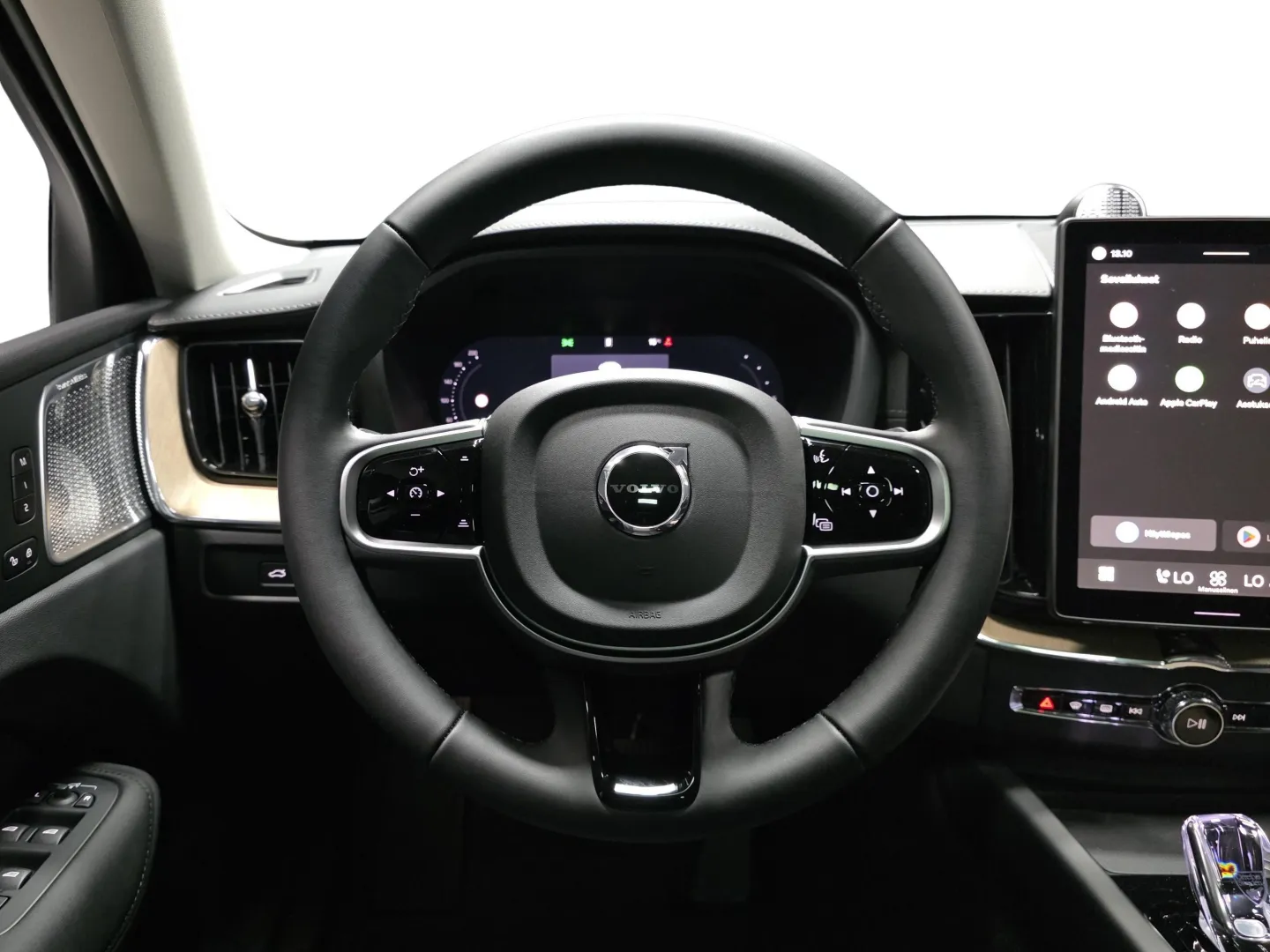 Autokuva 10 - NY-8545