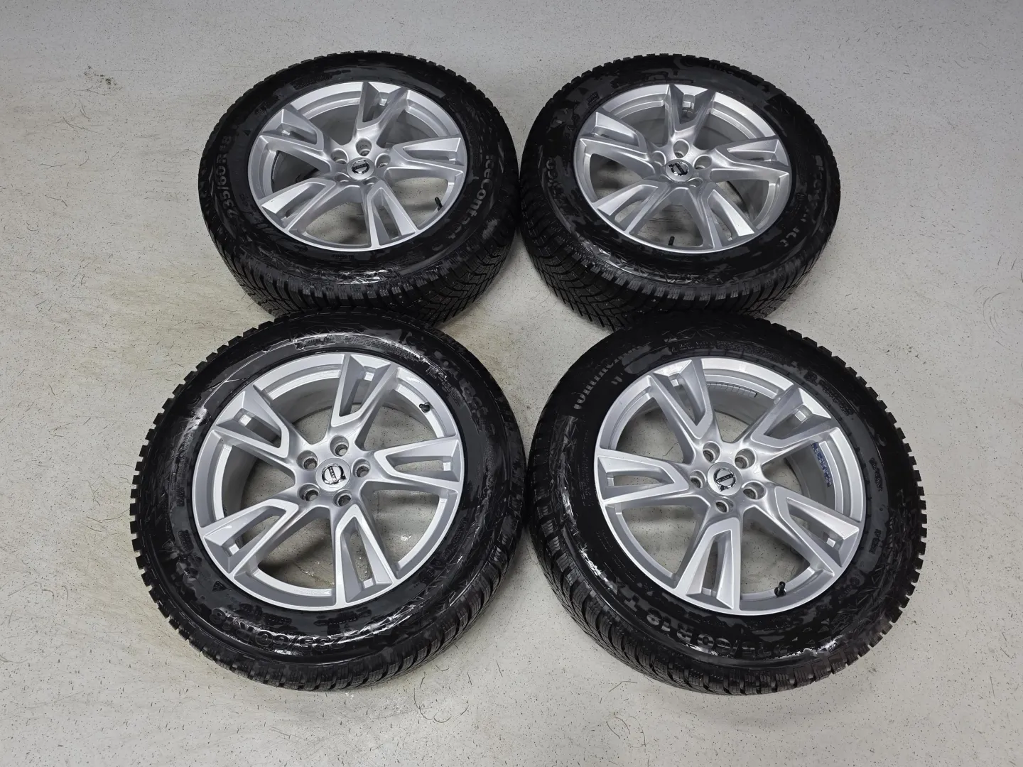 Autokuva 12 - OXH-346