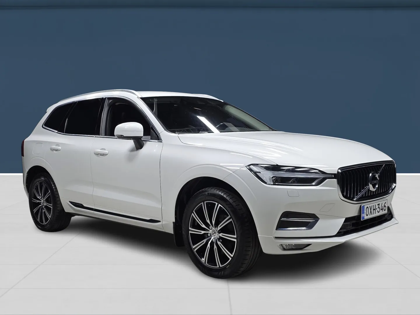 Autokuva 3 - OXH-346