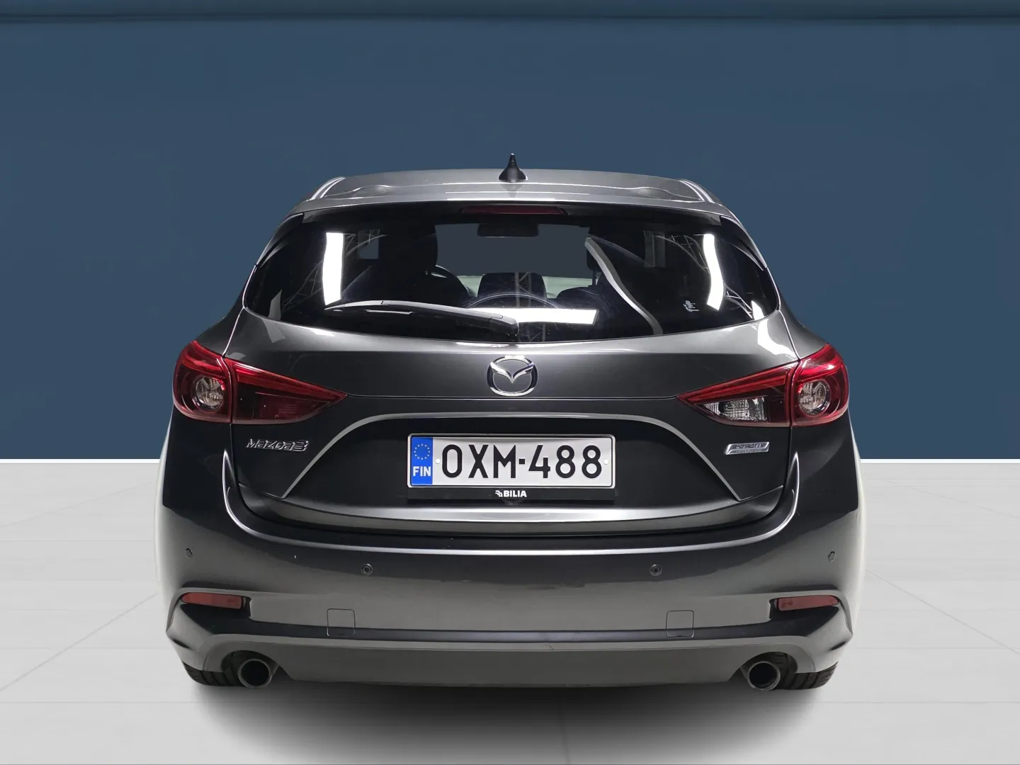 Autokuva 5 - OXM-488
