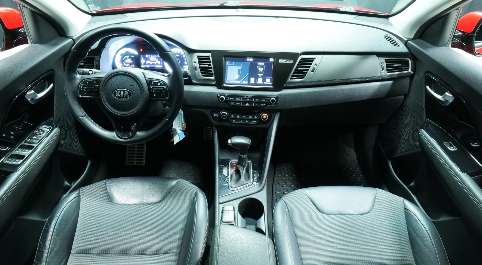 Autokuva 14 - OXN-257