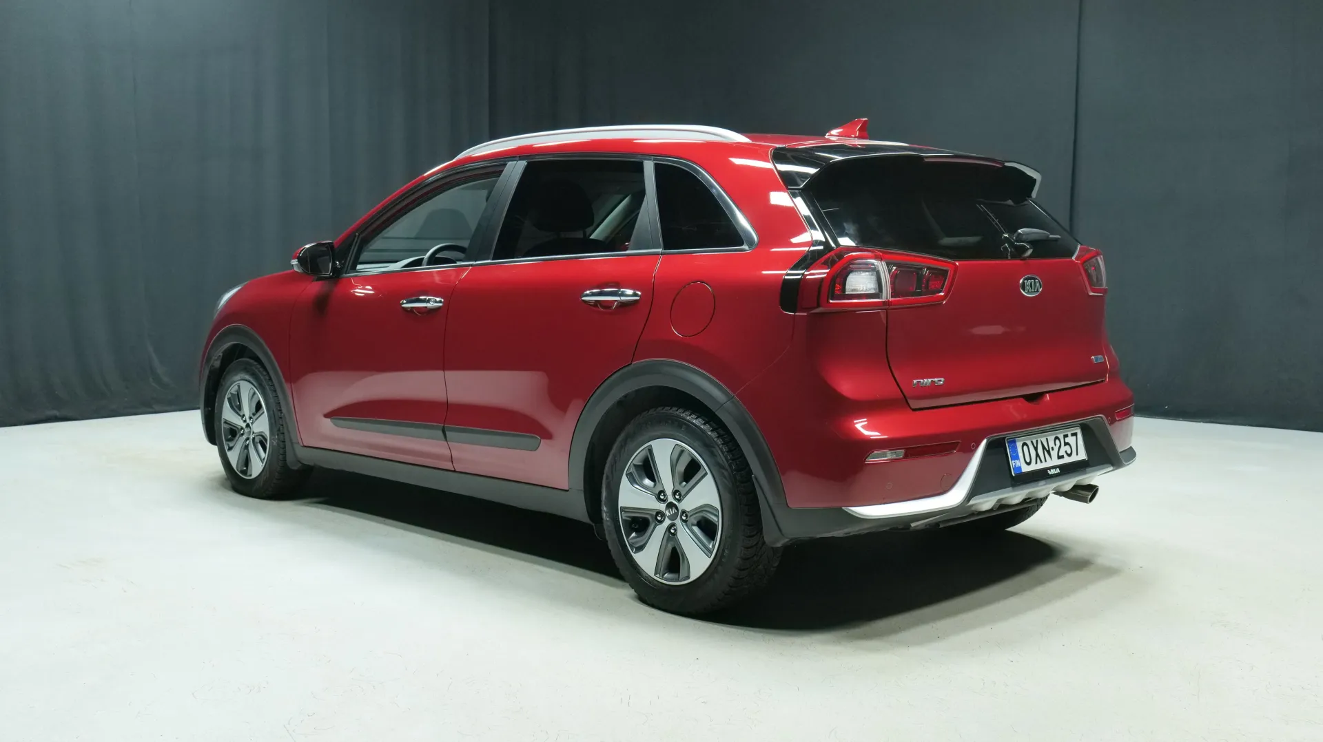 Autokuva 2 - OXN-257