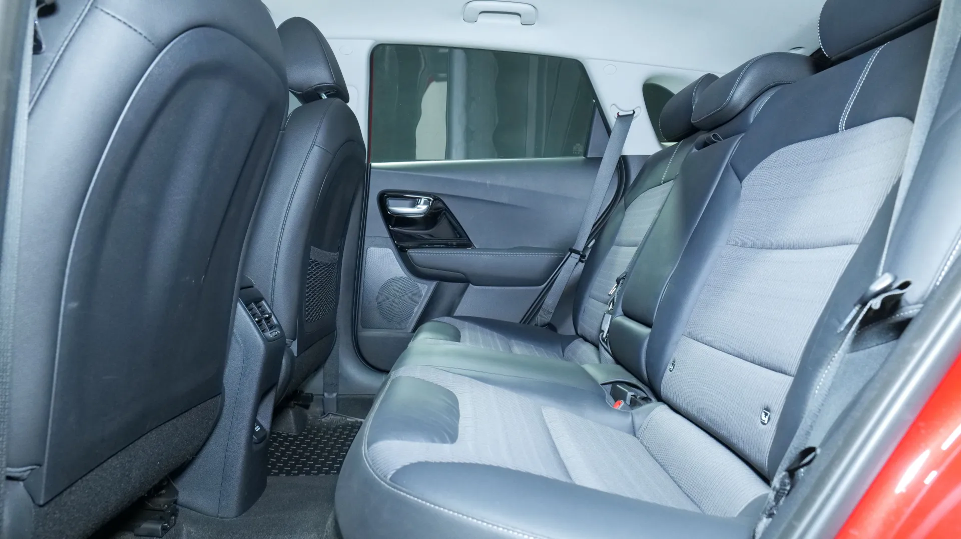 Autokuva 16 - OXN-257