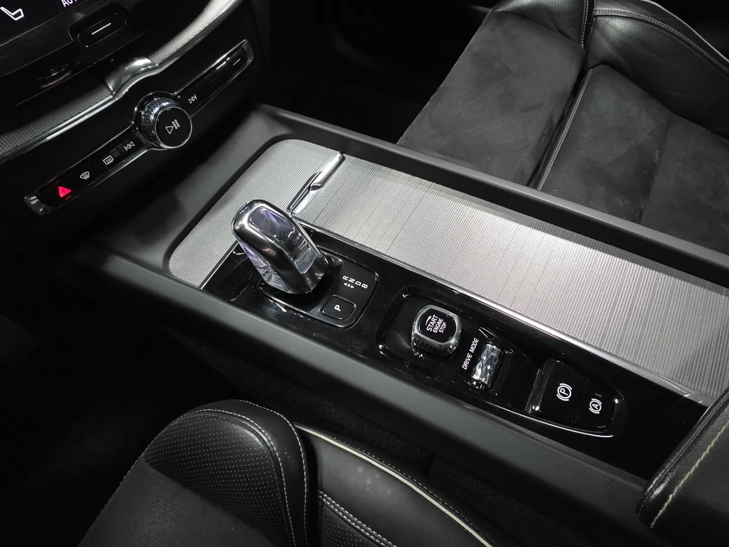 Autokuva 15 - OXP-619