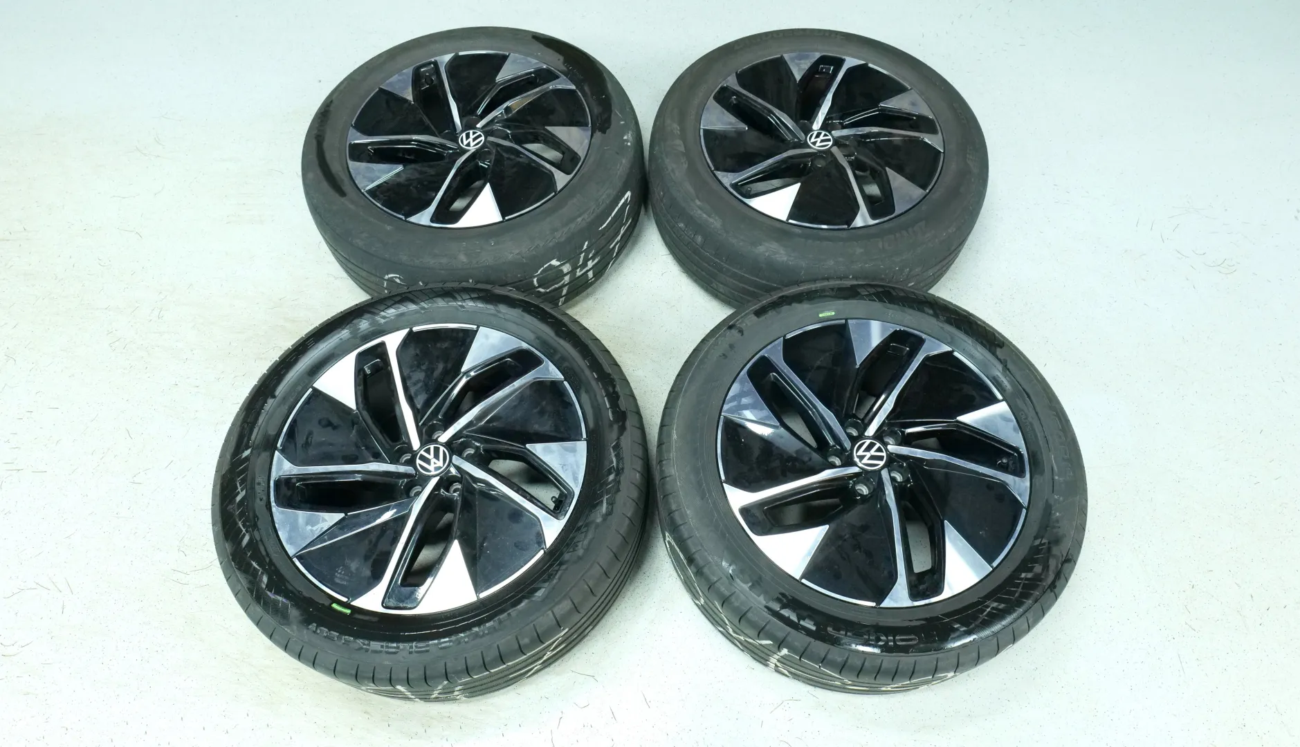 Autokuva 16 - OXR-947