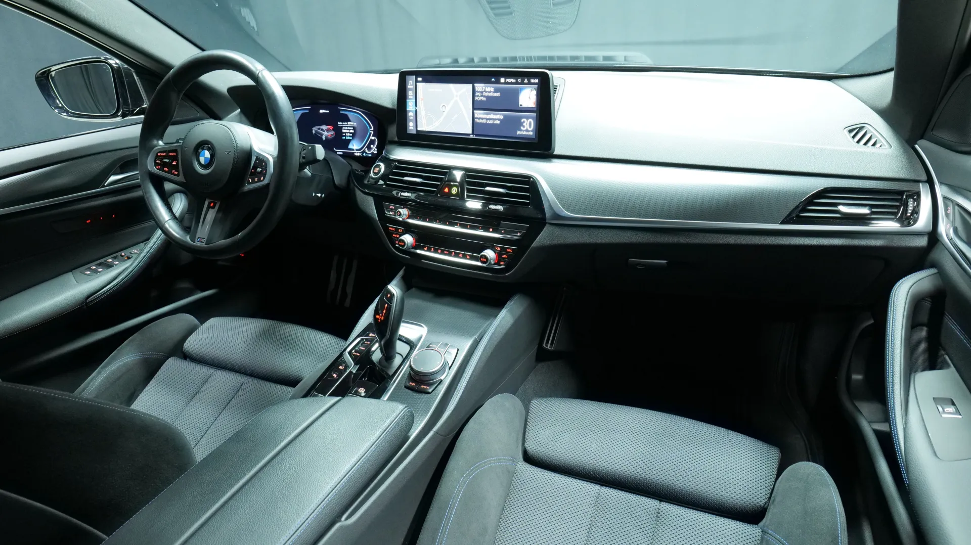 Autokuva 18 - OZA-556