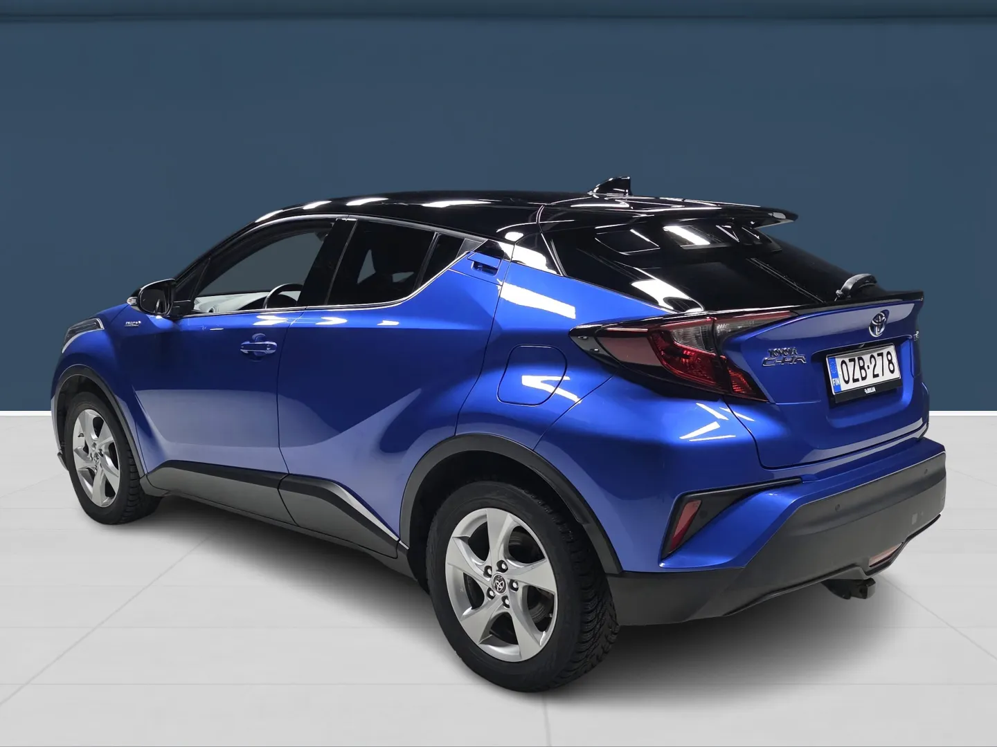 Autokuva 6 - OZB-278