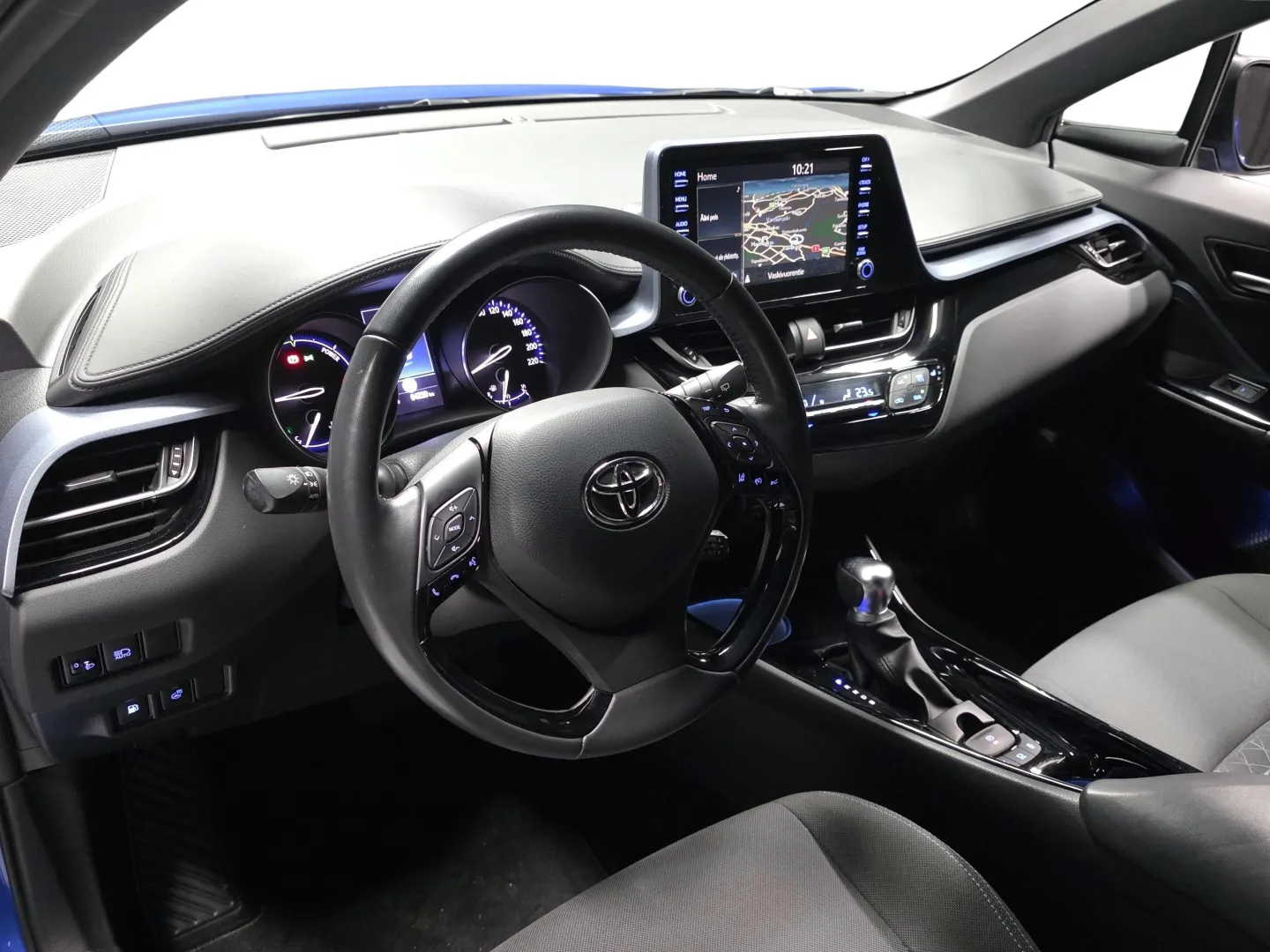 Autokuva 8 - OZB-278