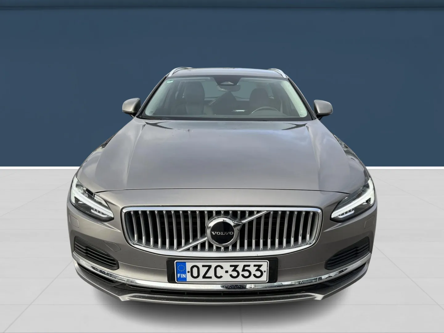 Autokuva 5 - OZC-353