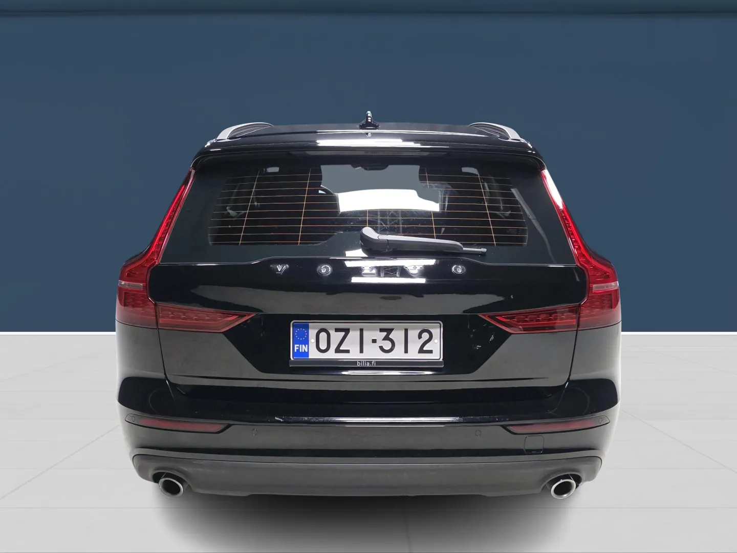 Autokuva 5 - OZI-312