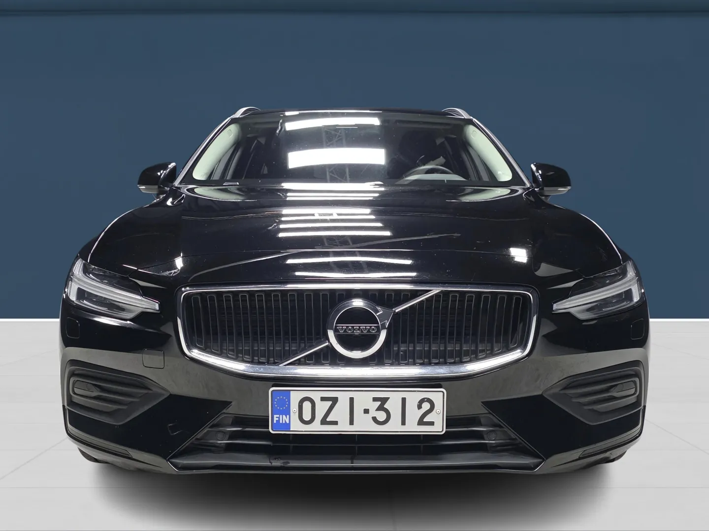 Autokuva 2 - OZI-312