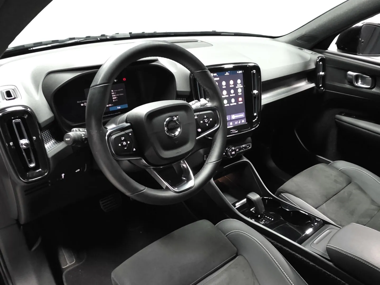 Autokuva 8 - OZI-319