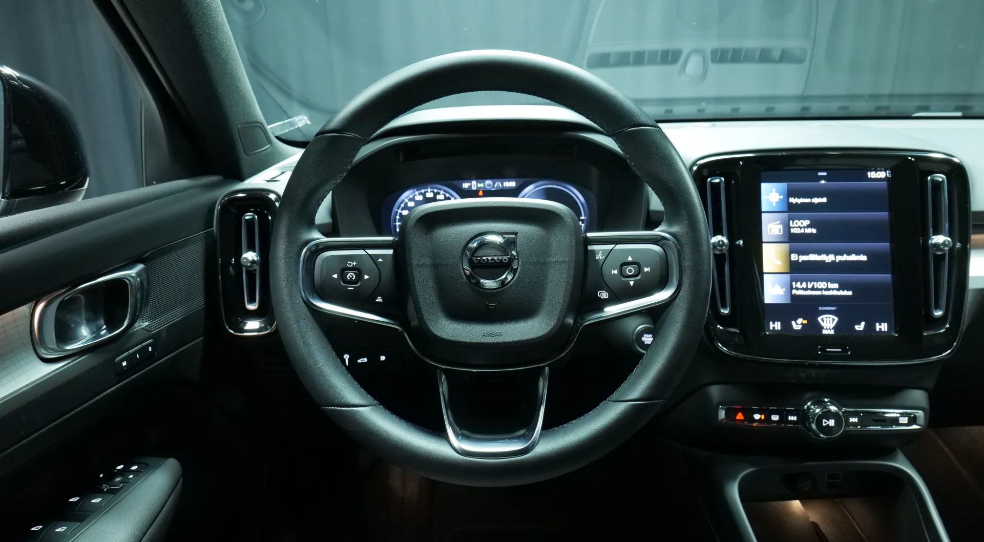 Autokuva 15 - OZN-239