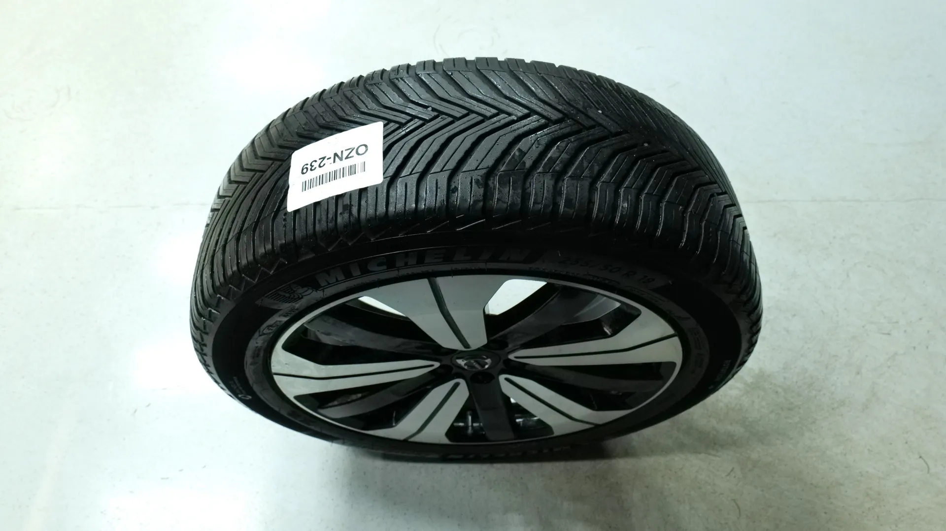 Autokuva 20 - OZN-239