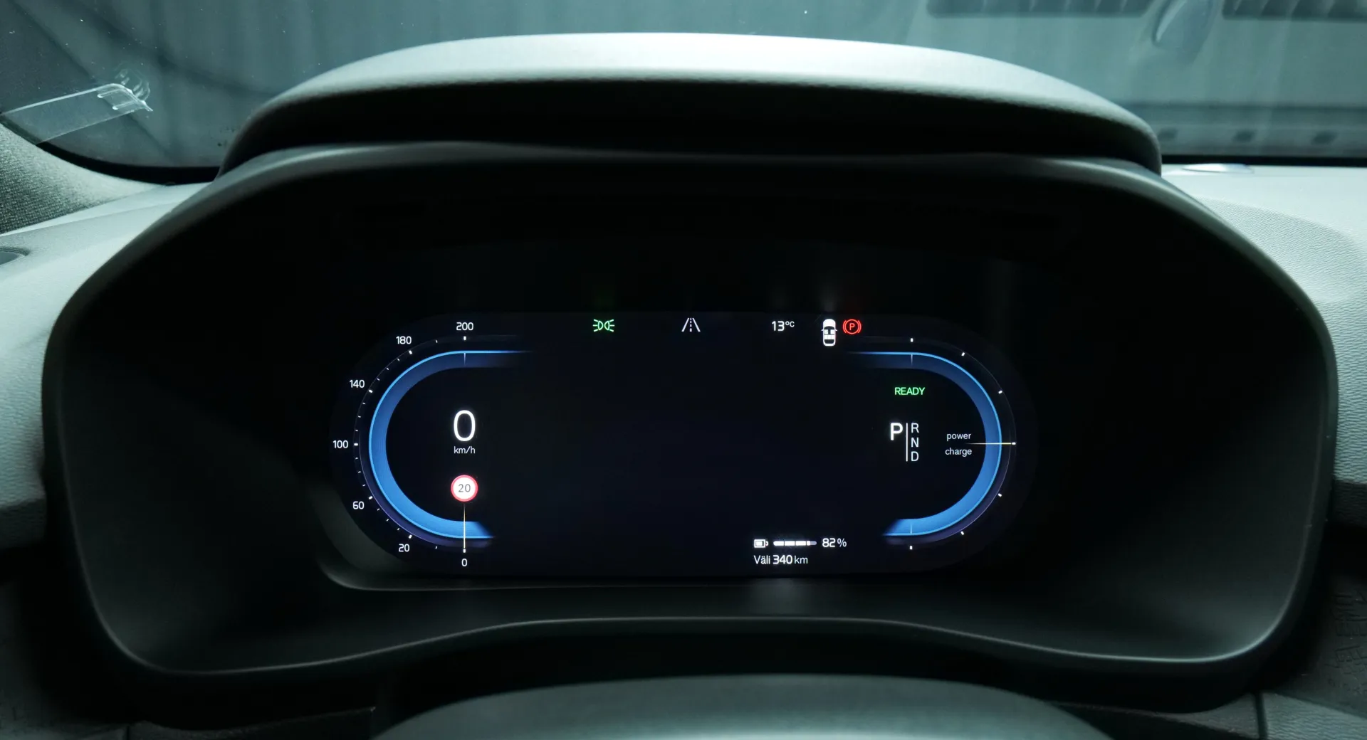 Autokuva 6 - OZO-370