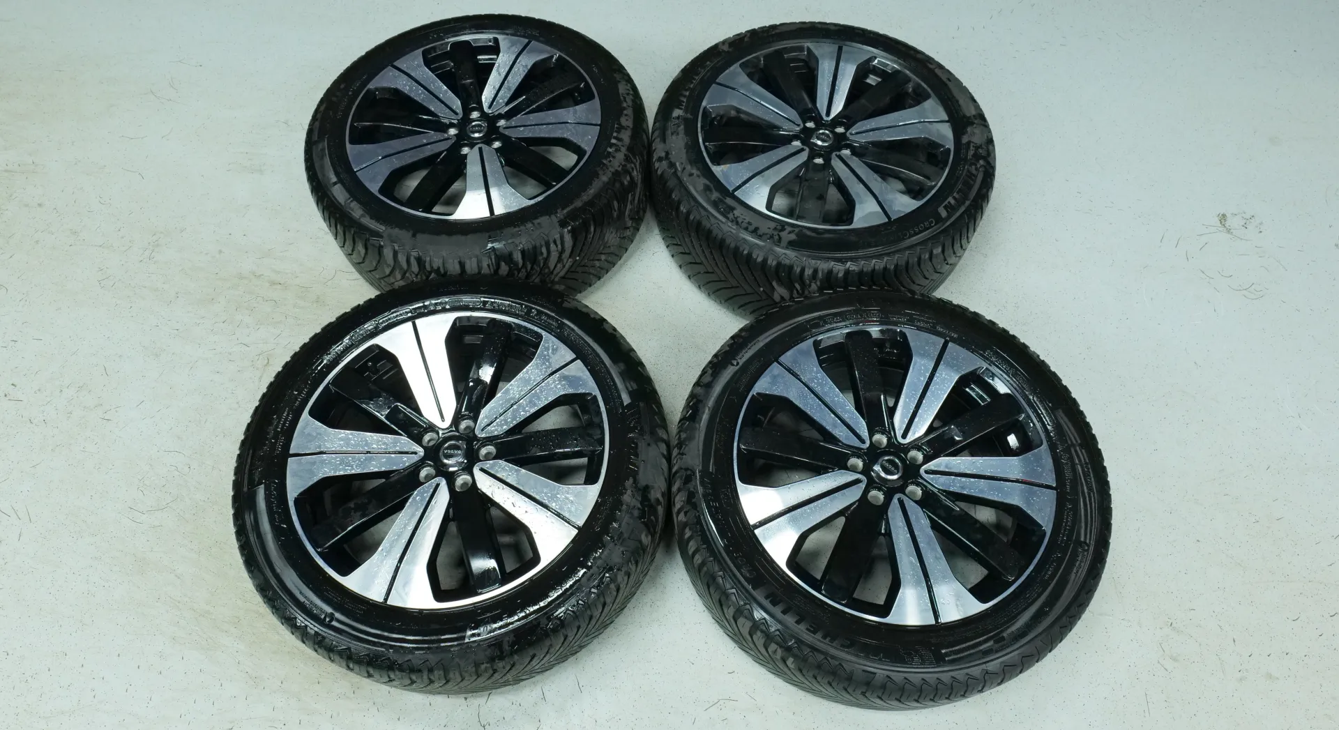 Autokuva 19 - OZO-370