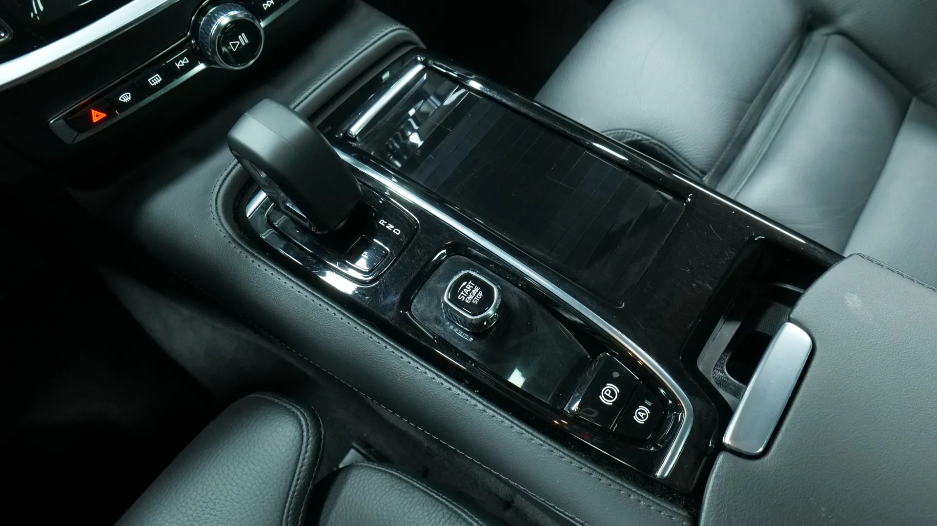 Autokuva 9 - OZO-372